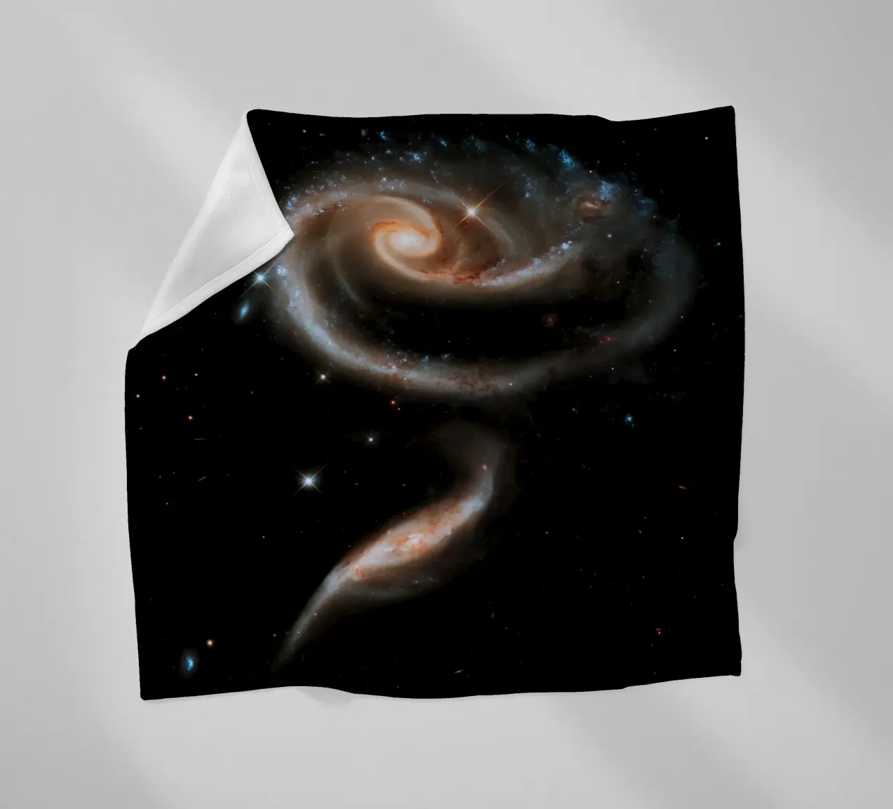 Immagine ad alta definizione del telescopio Hubble coperta in pile da 🎁 ARTVI-SHOP