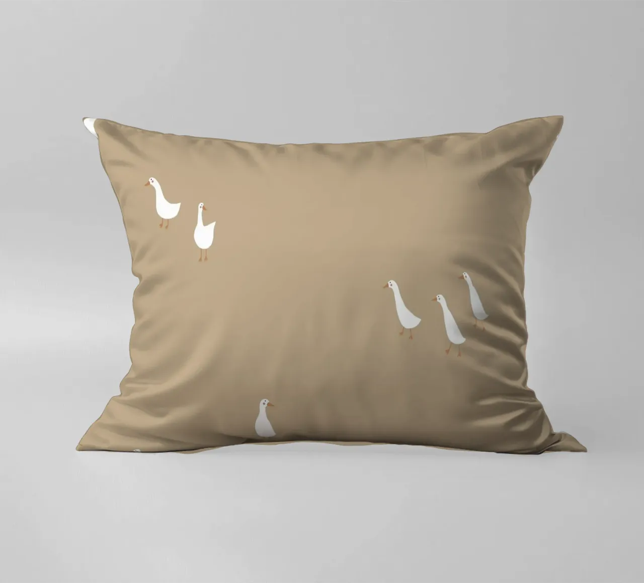 Geese green cuscino da AleksandraAnna