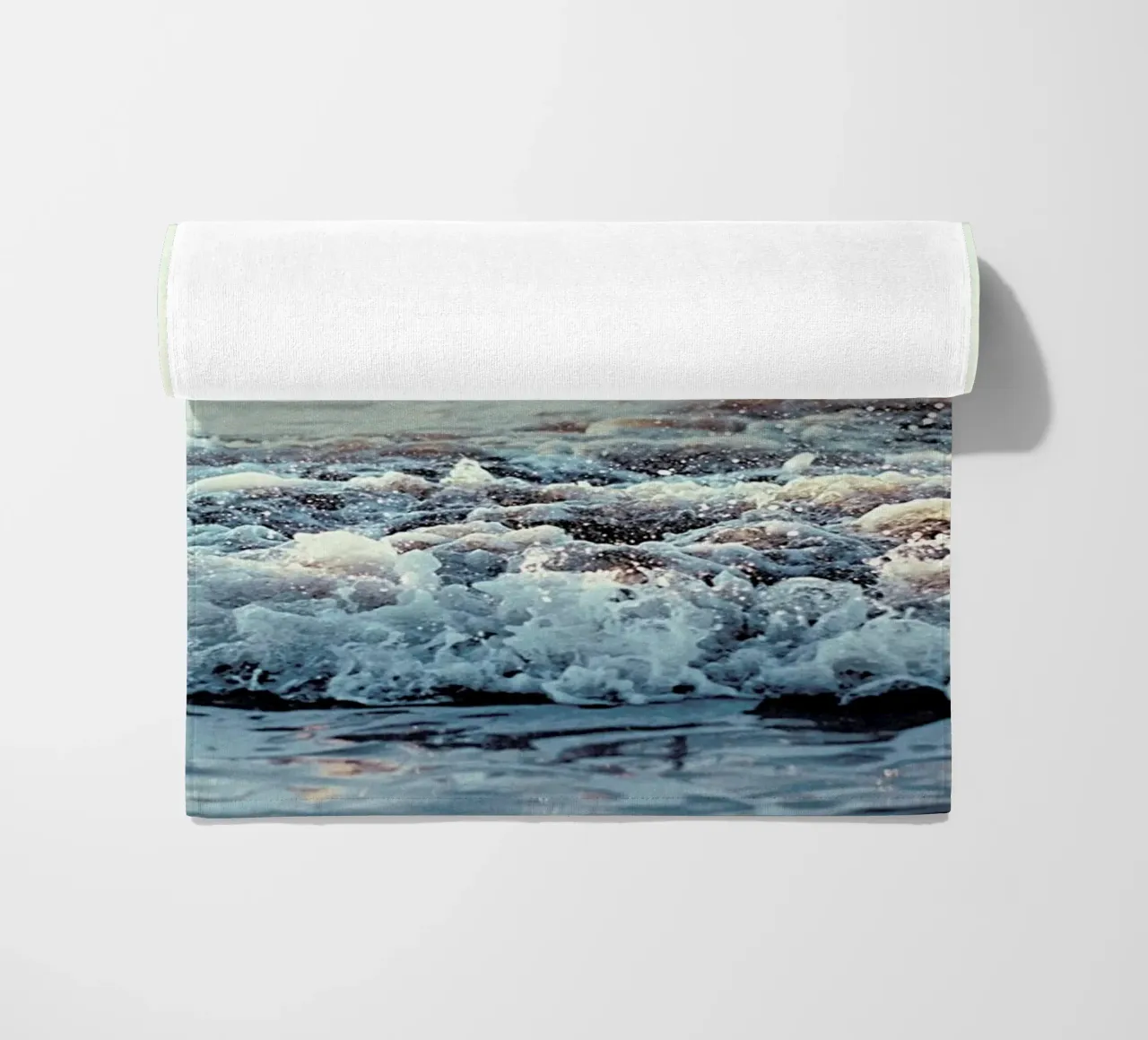 Pacific Ocean telo mare da Leah Flores