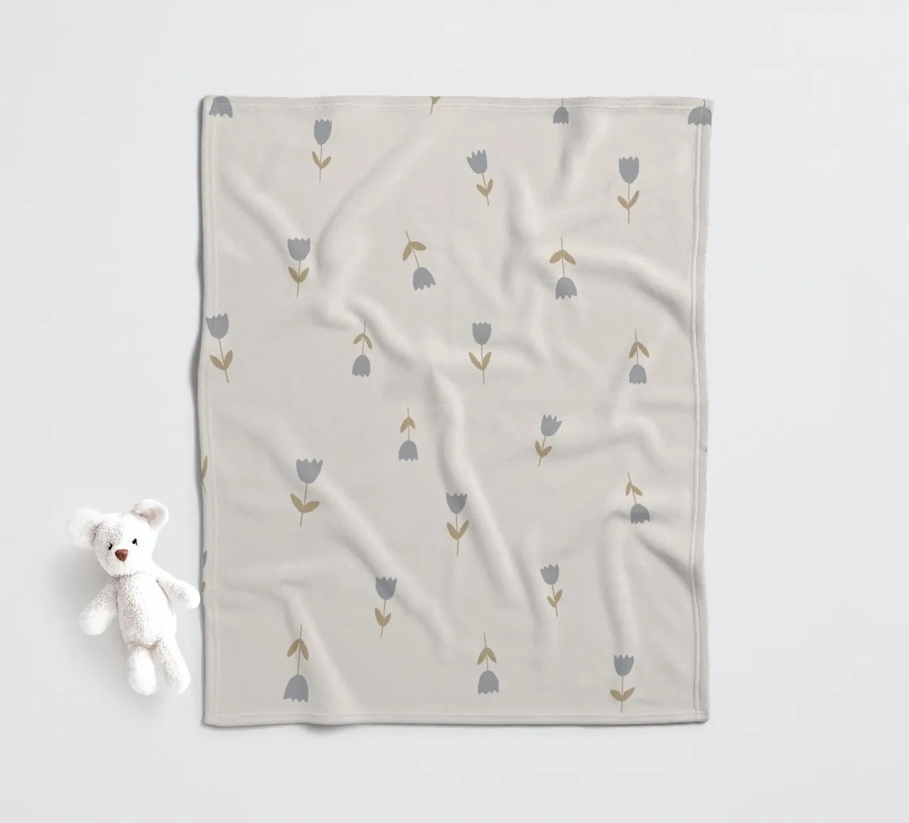 Tulips off-white Fleecedecke von AleksandraAnna