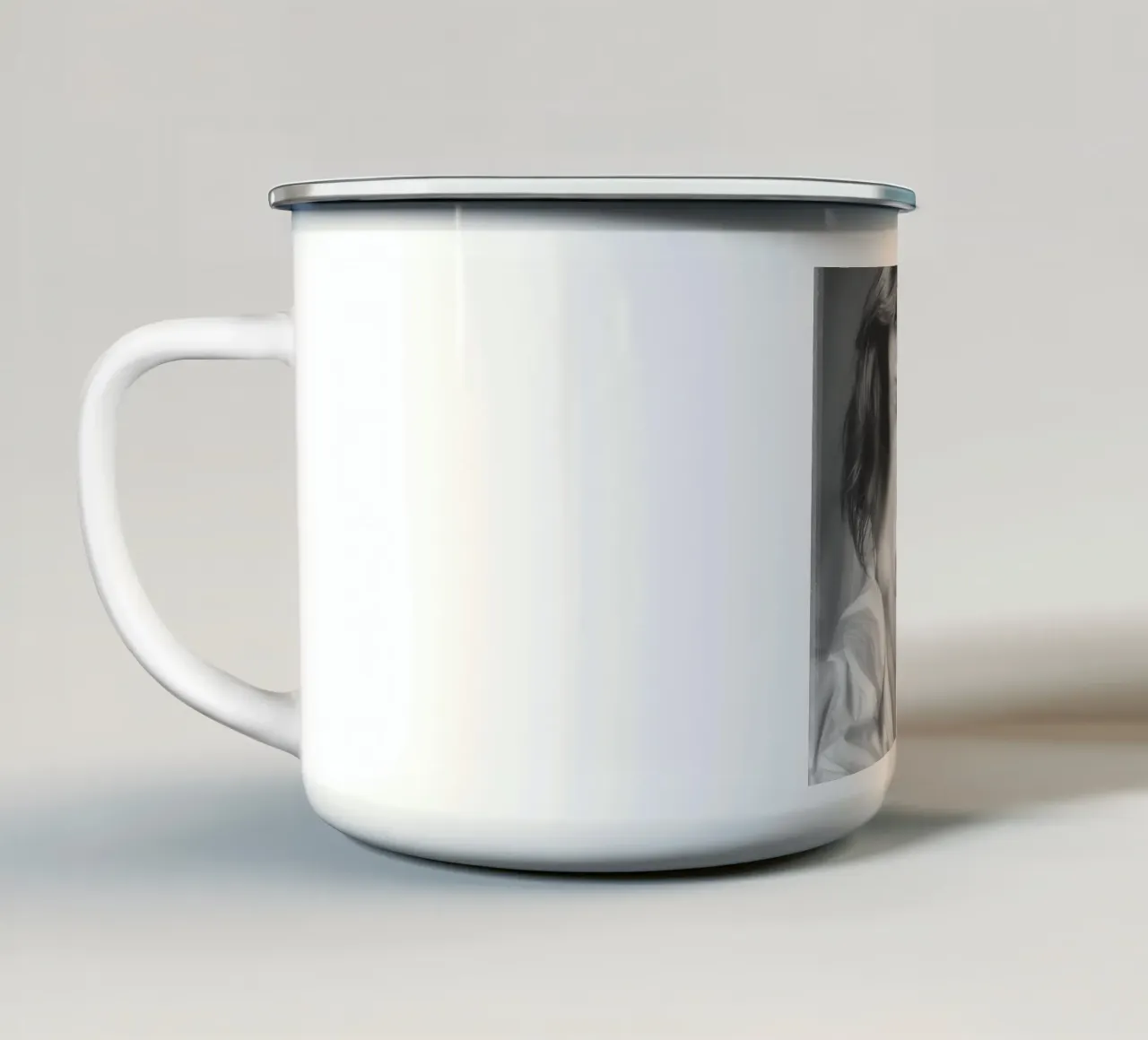 Sahara Mono tazza in smalto da Dave Hare Photography