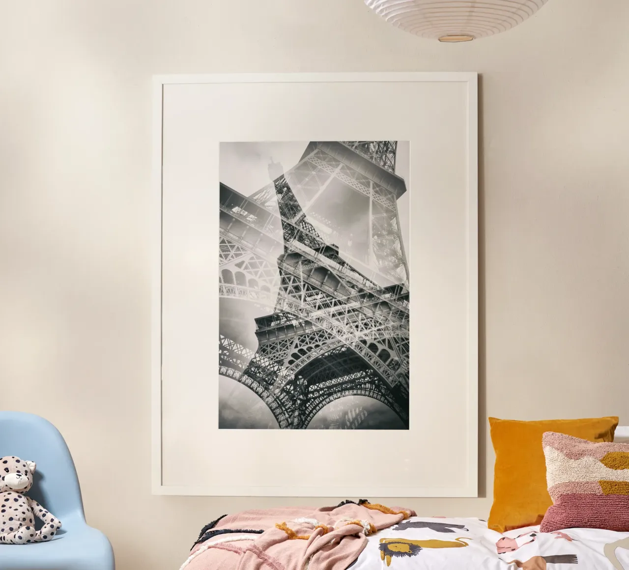 La doppia Torre Eiffel poster con telaio in plastica da Melanie Viola