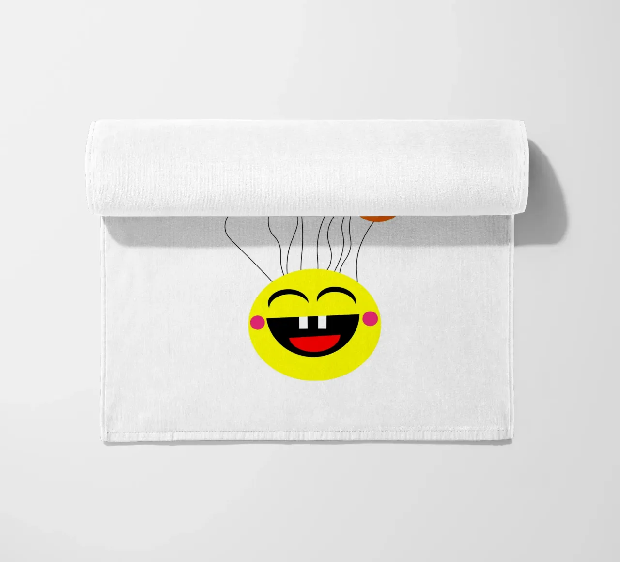 Having fun floating balloons face telo mare da happieeagle