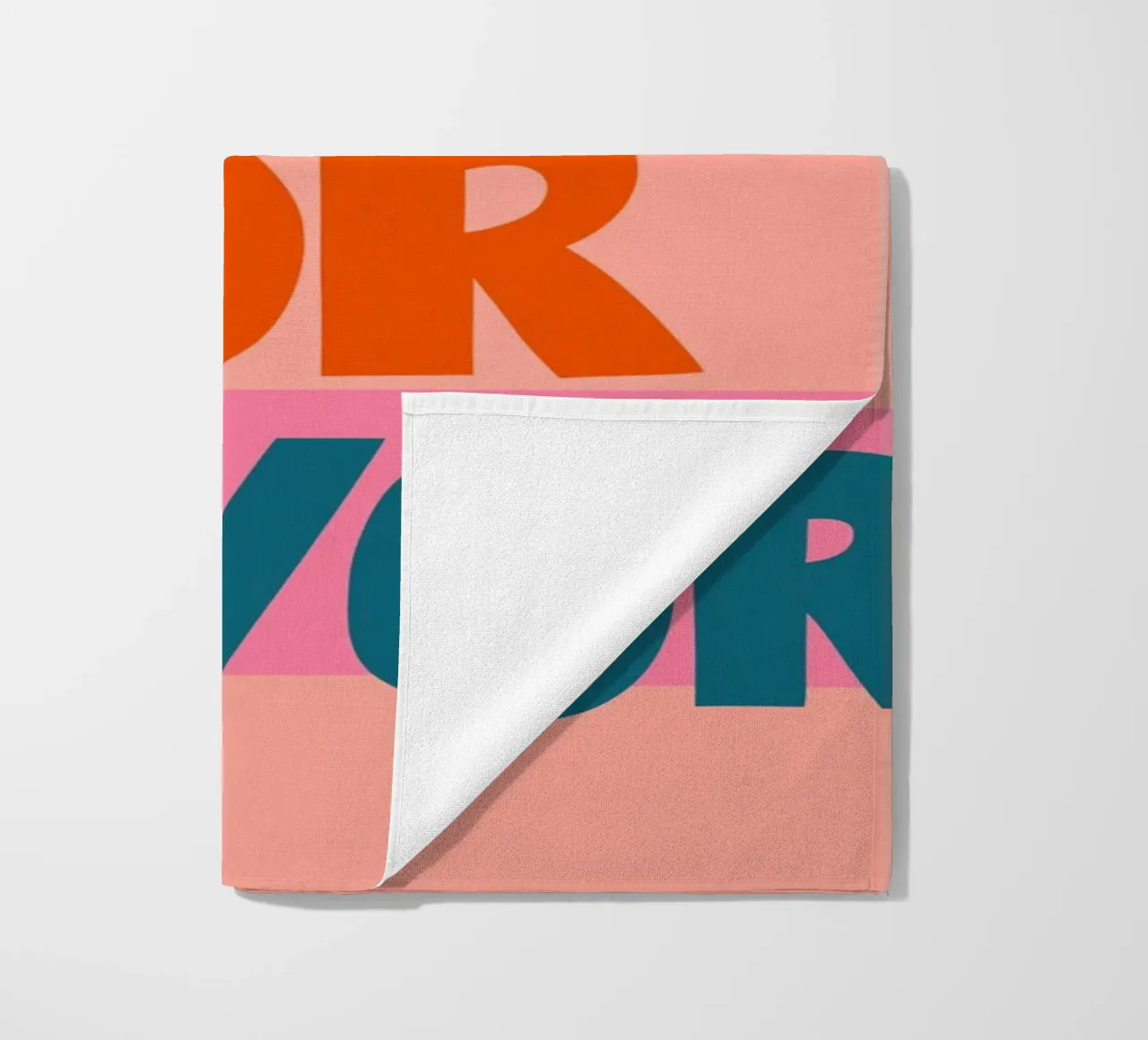 Mehr amore por favor pop Strandtuch von Carinaprint