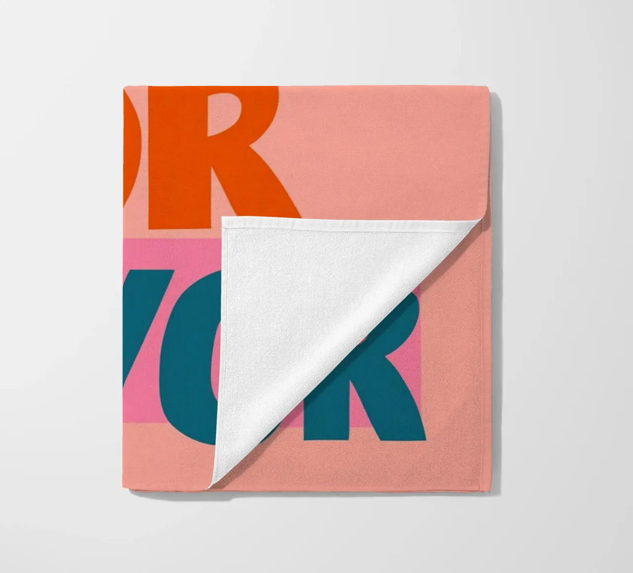 Mehr amore por favor pop Strandtuch von Carinaprint