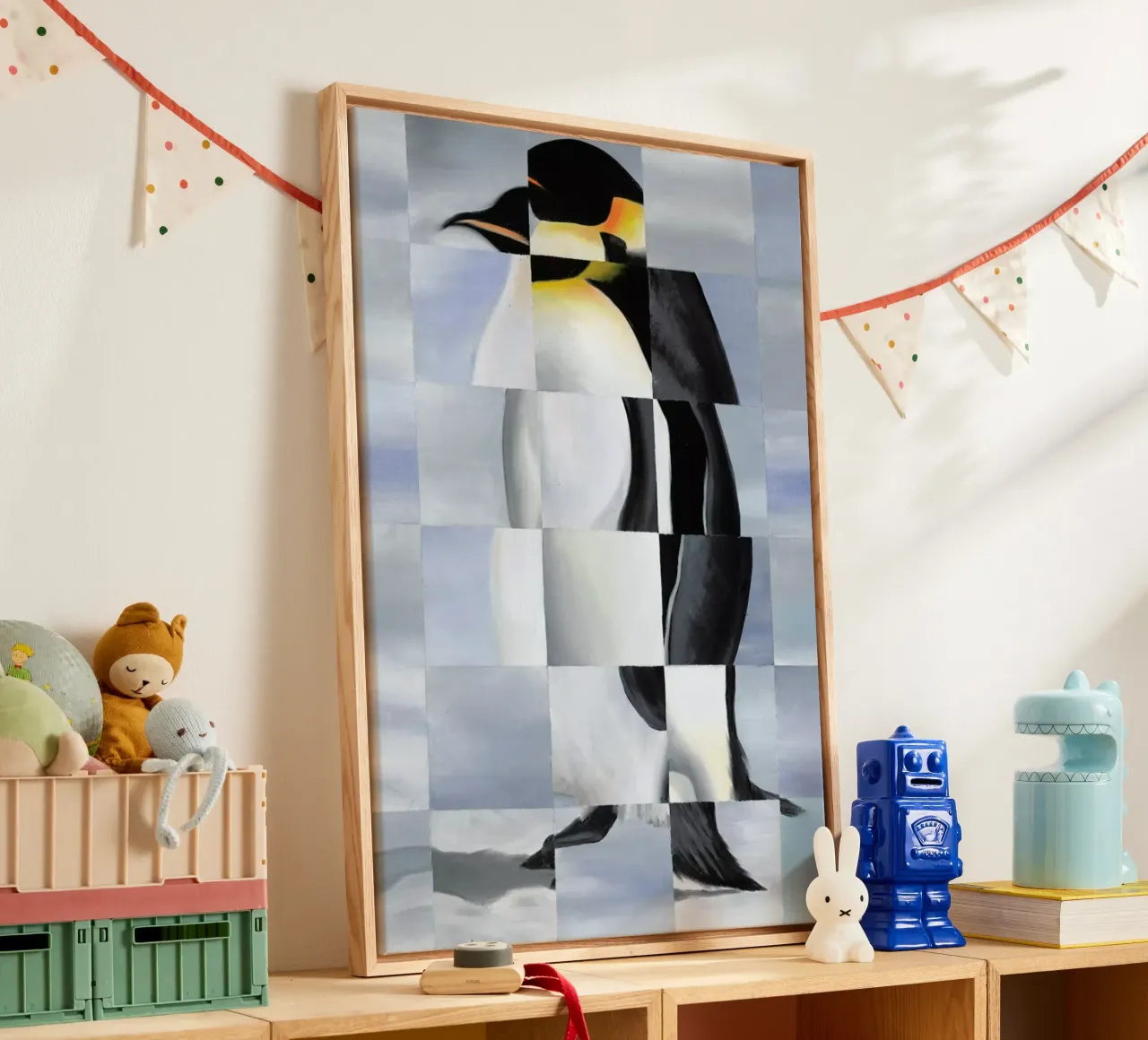 Penguin tela con Cornice a cassetta da Allison Chaplin