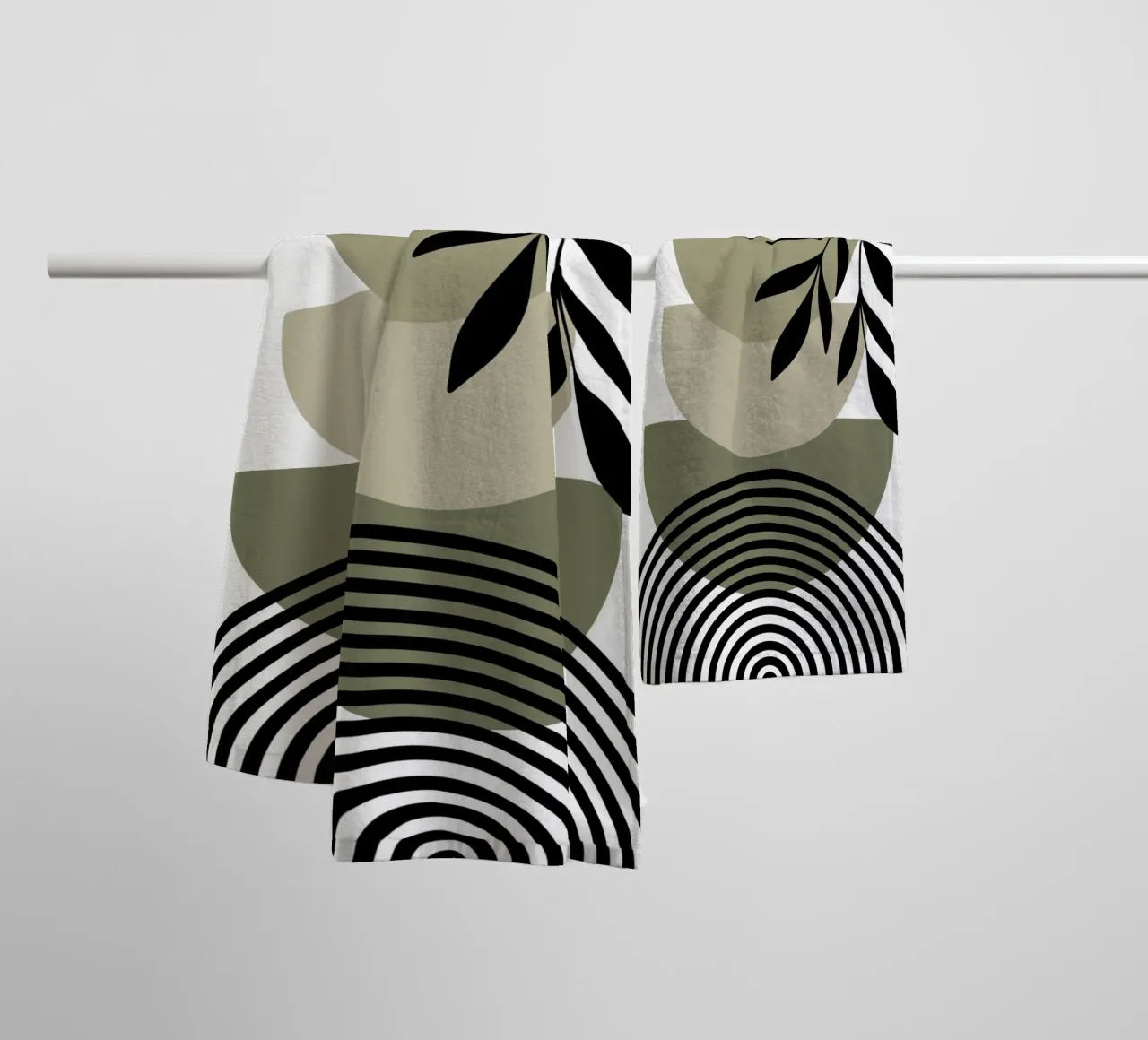 Three semicircles and win asciugamano da bagno da LisaArtes