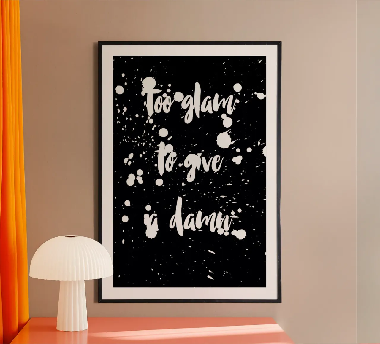 Glam Dirty poster con telaio in alluminio da Maria Kritzas