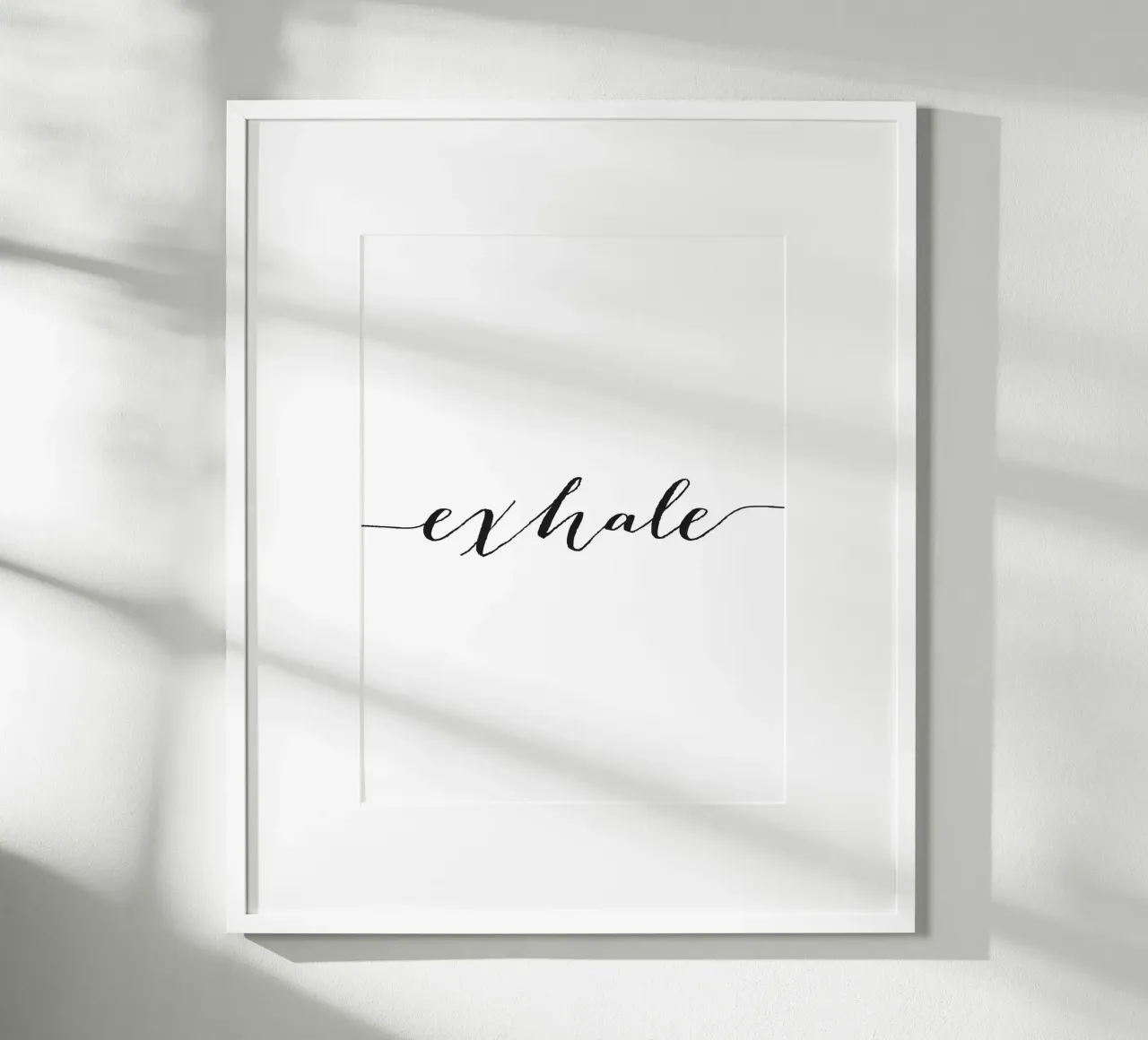 Poster Exhale - Design tipografico rilassante poster con telaio in plastica da Whole©