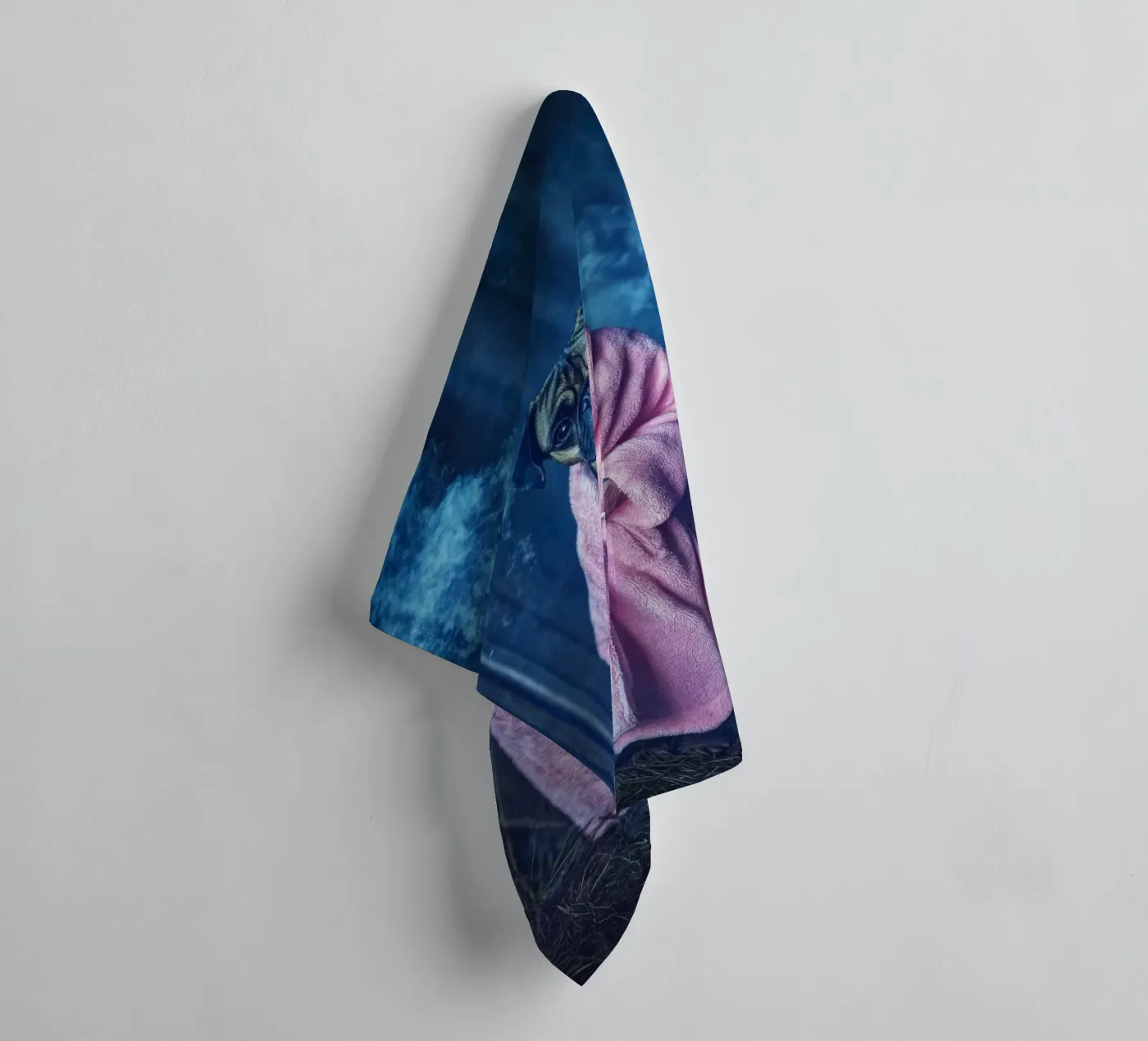 Roscoe towel by Affiches Chien Originales – Dogland