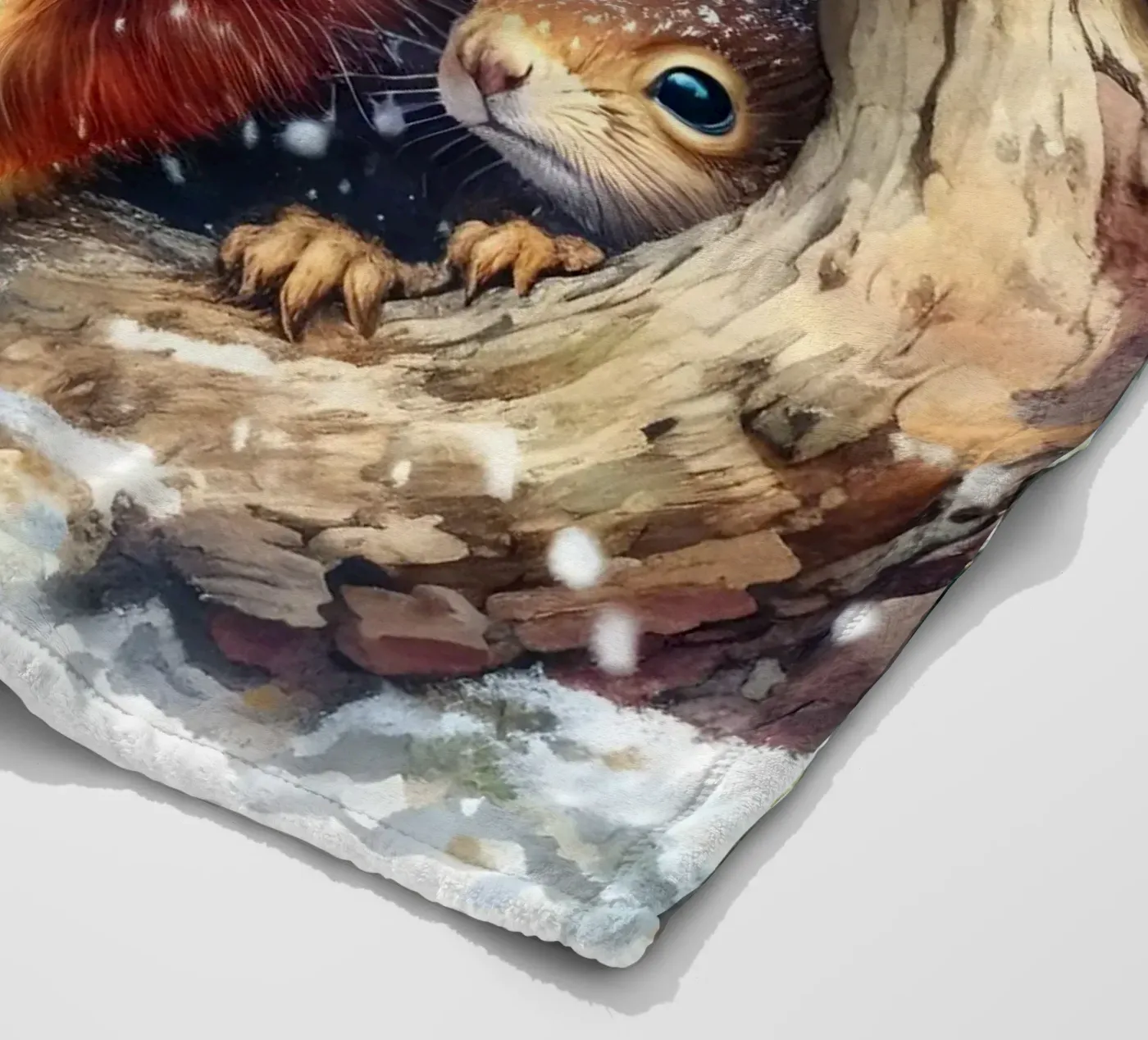 Rotes Eichhörnchen Fleecedecke von ARTOMATIC