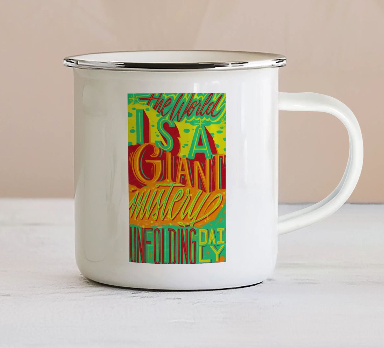 The world is a giant mistery unfolding daily tazza in smalto da Glettering