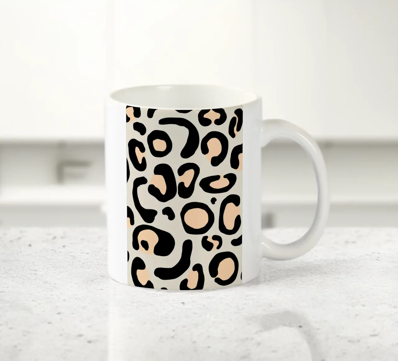 Leopard I Keramik Tasse von BAINAI