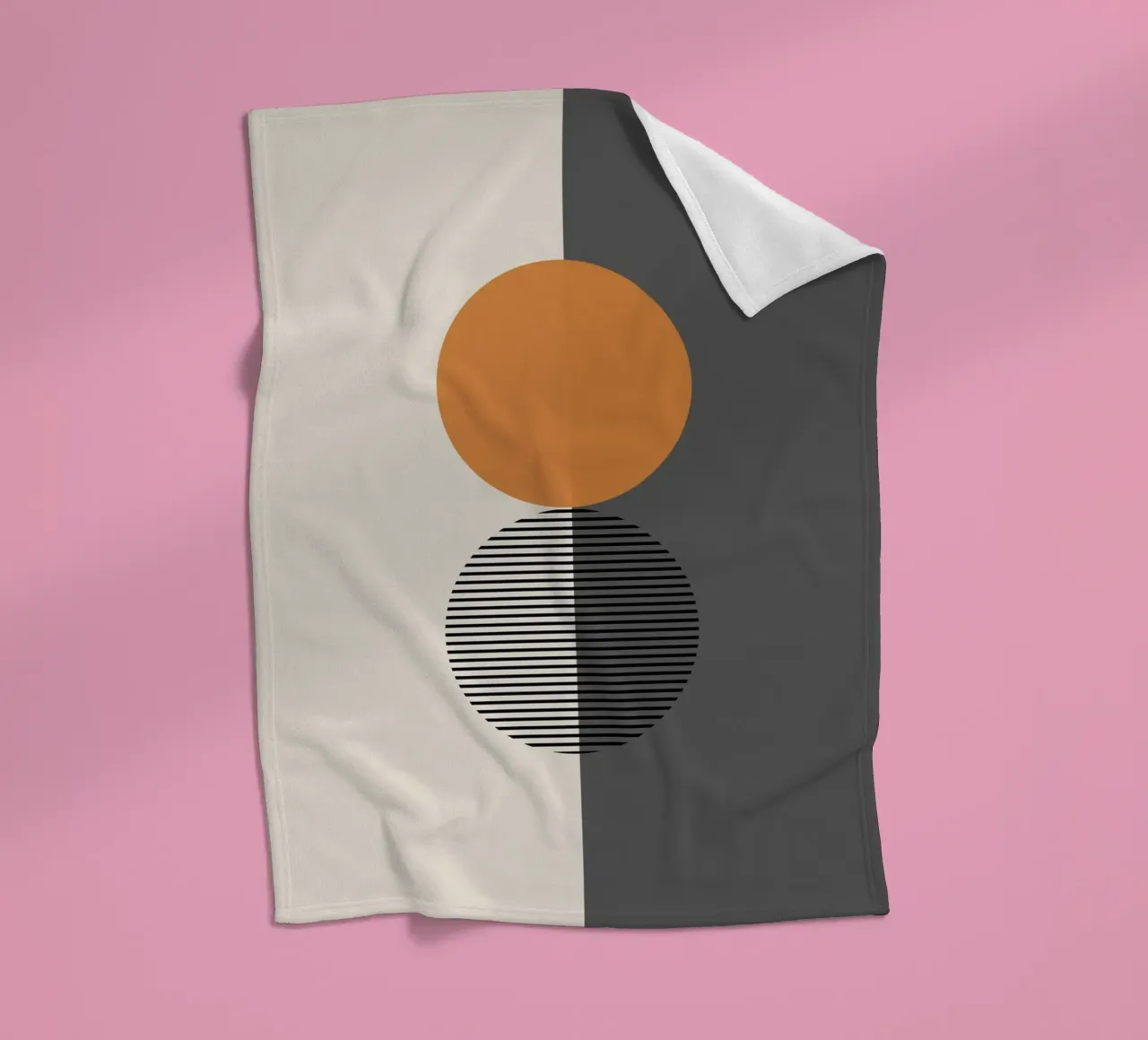 Gatti e puntini - Luna coperta in pile da The Artcircle