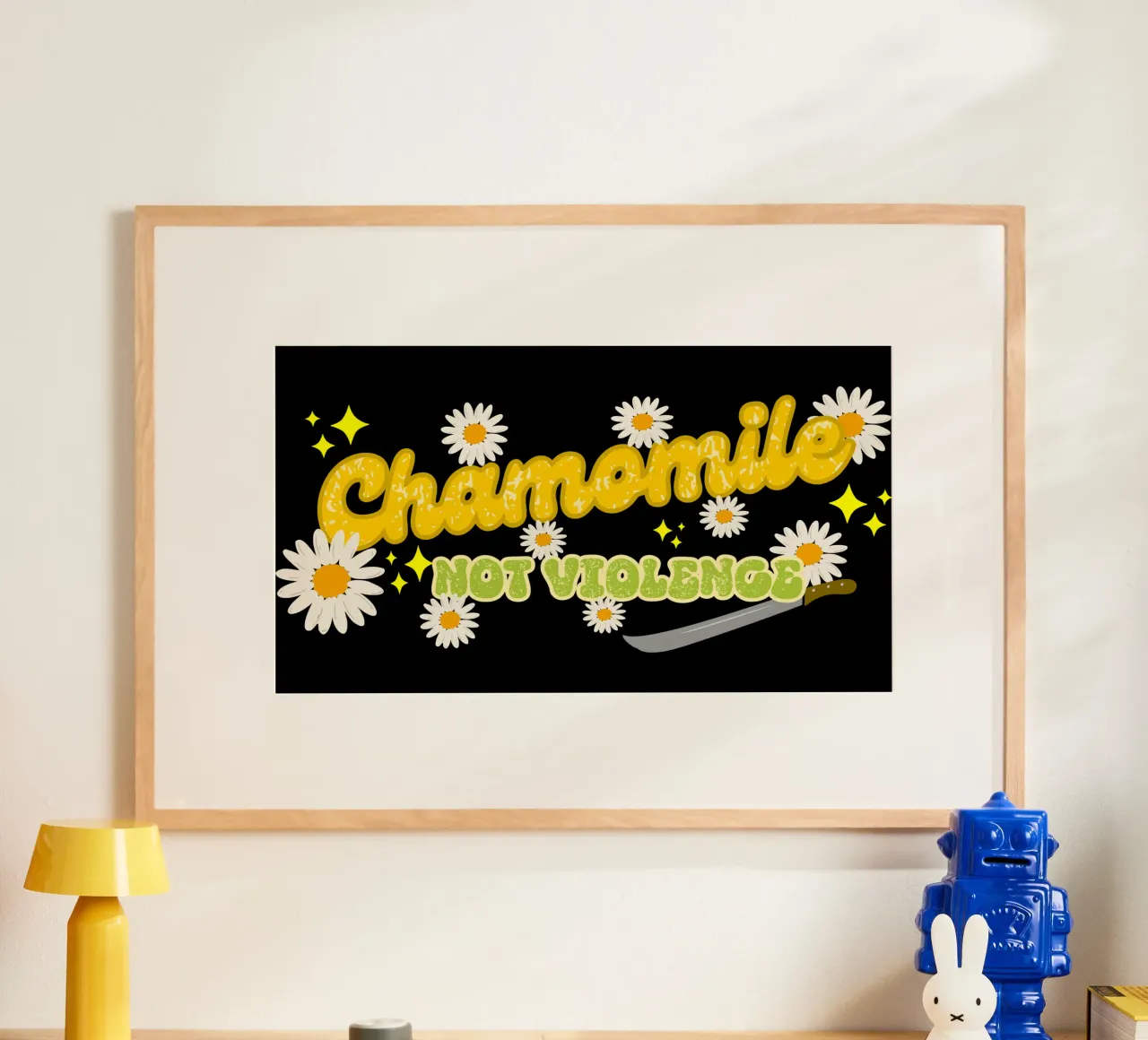 Camomilla Non Violenza poster con telaio in legno da sillyindustries