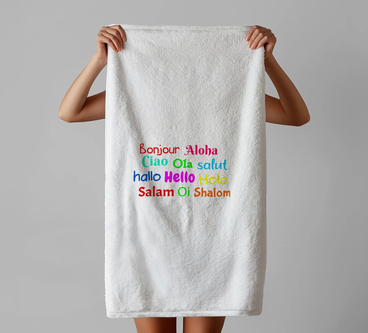 Hello in different languages serviette de bain de happieeagle
