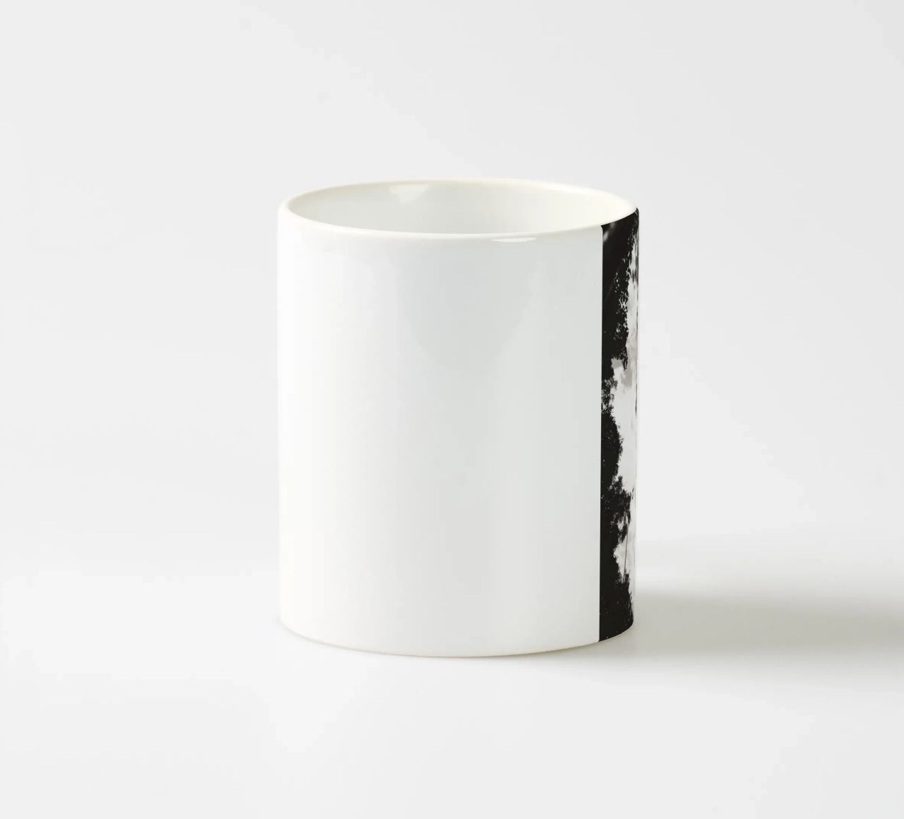 Eiffelturm im Verborgenen /Eiffel Tower in Hiding -  Paris tazza in ceramica da Anja Hebrank Photography