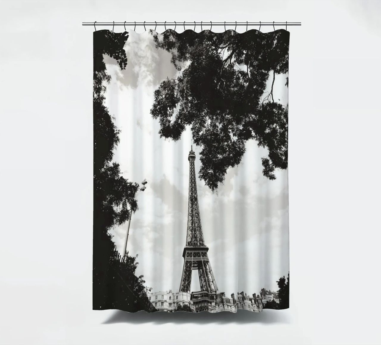 Eiffelturm im Verborgenen /Eiffel Tower in Hiding -  Paris tenda da doccia da Anja Hebrank Photography