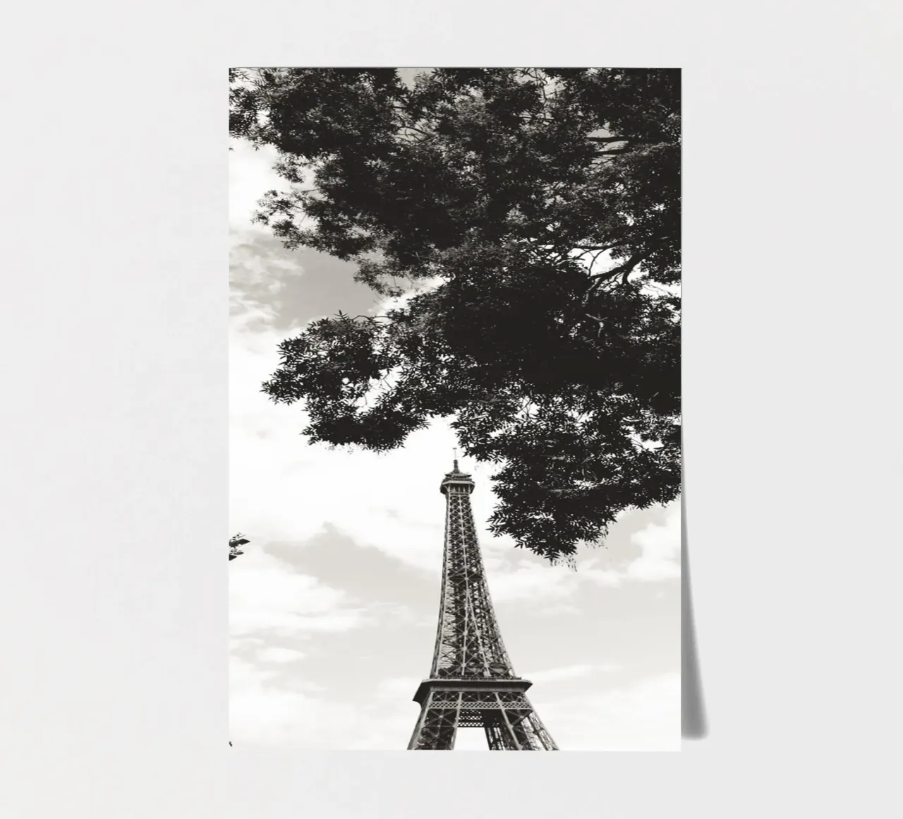 Eiffelturm im Verborgenen /Eiffel Tower in Hiding -  Paris planche autocollant de Anja Hebrank Photography
