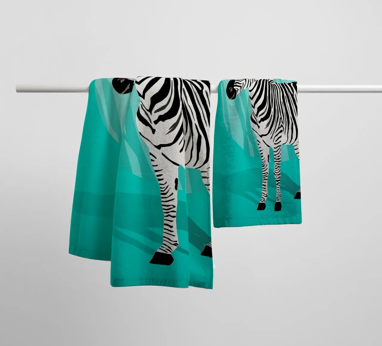 Zebra Liebe, stark in Türkis Handtuch von CalliLetters