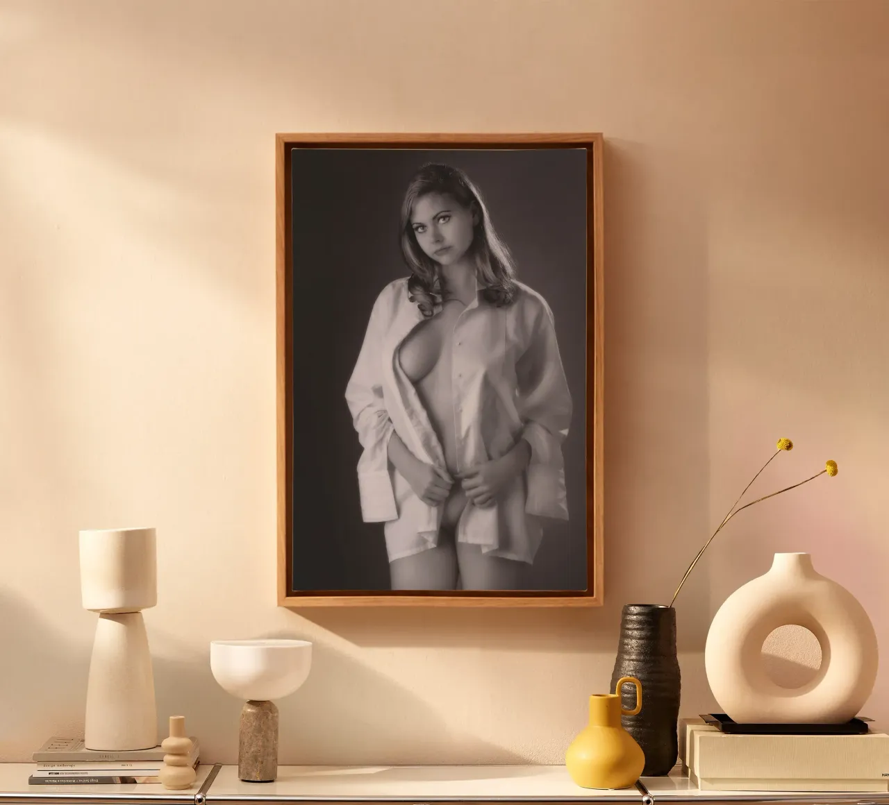 Ragazza con camicia elegante tela con Cornice a cassetta da Dave Hare Photography