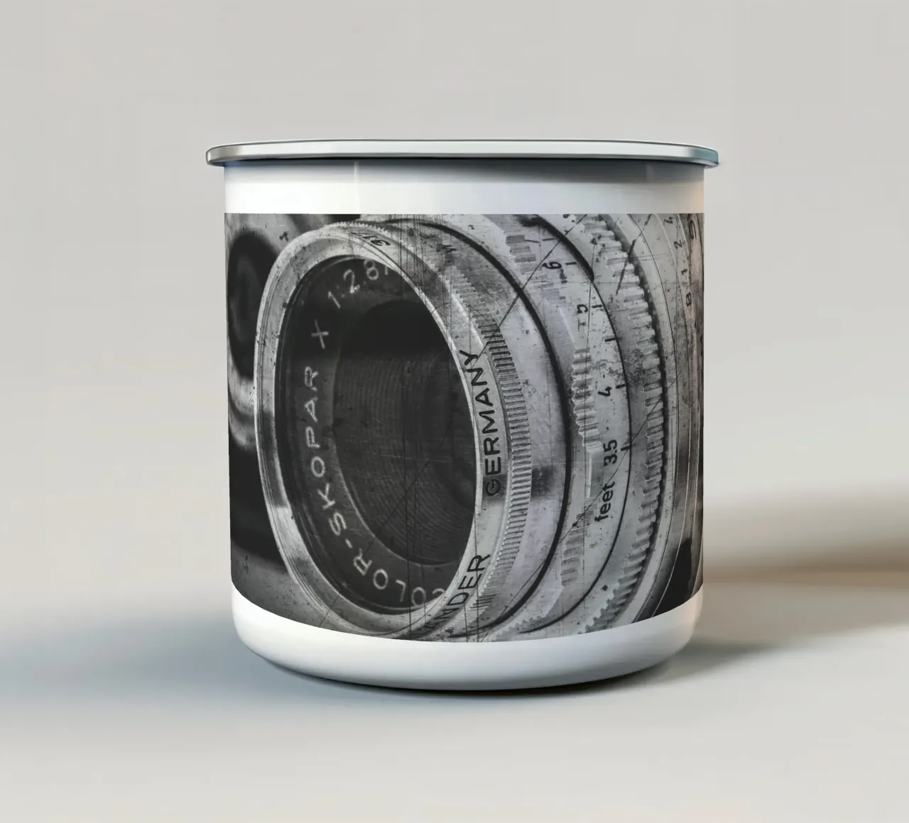 Lenti classiche tazza in smalto da Dave Hare Photography