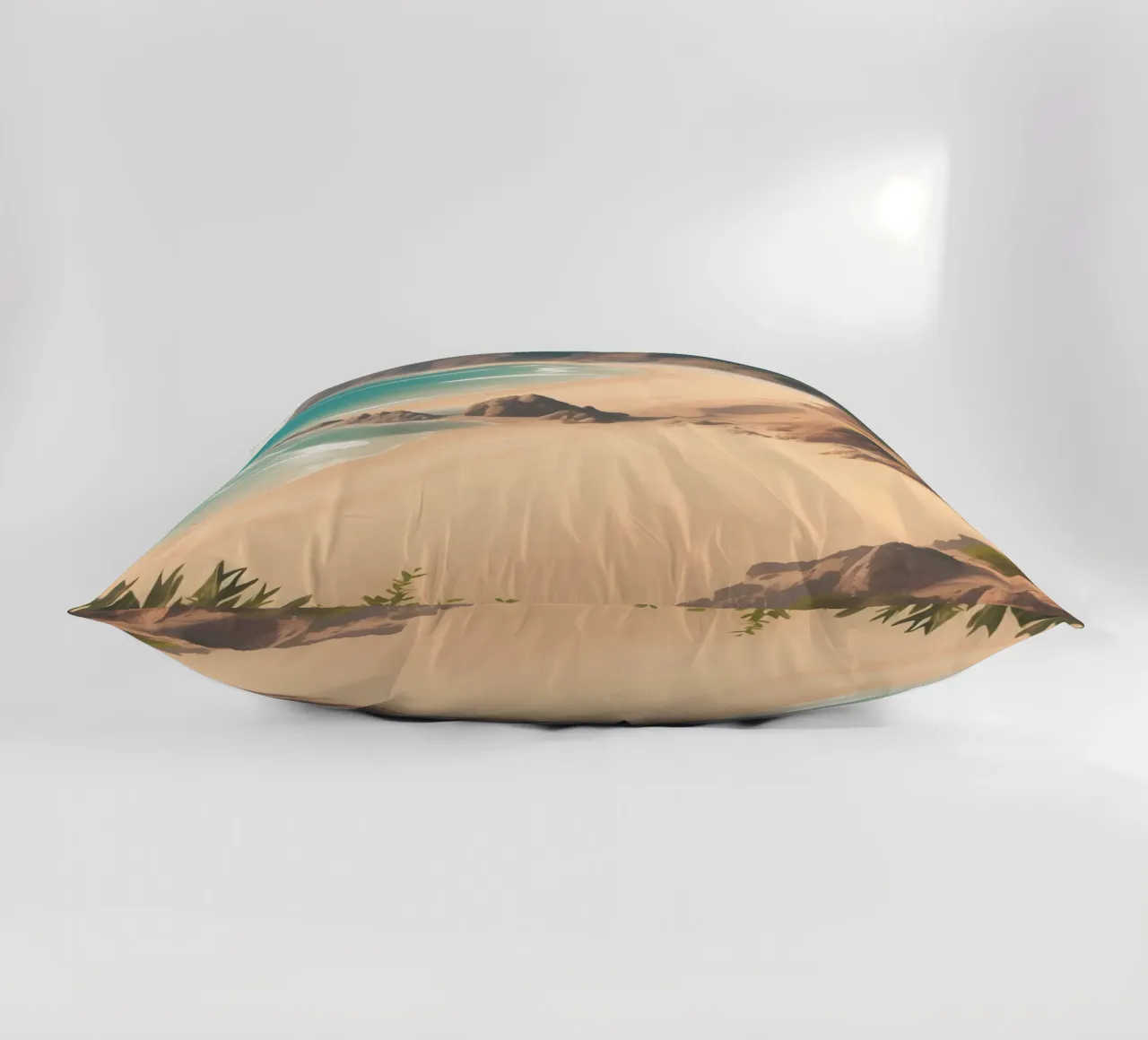 Spiaggia di sabbia cuscino da Charnwood Prints