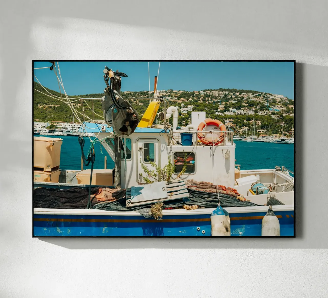 Maiorca - antico peschereccio nel porto di Port d'Andratx plexiglass da Bold and Retro
