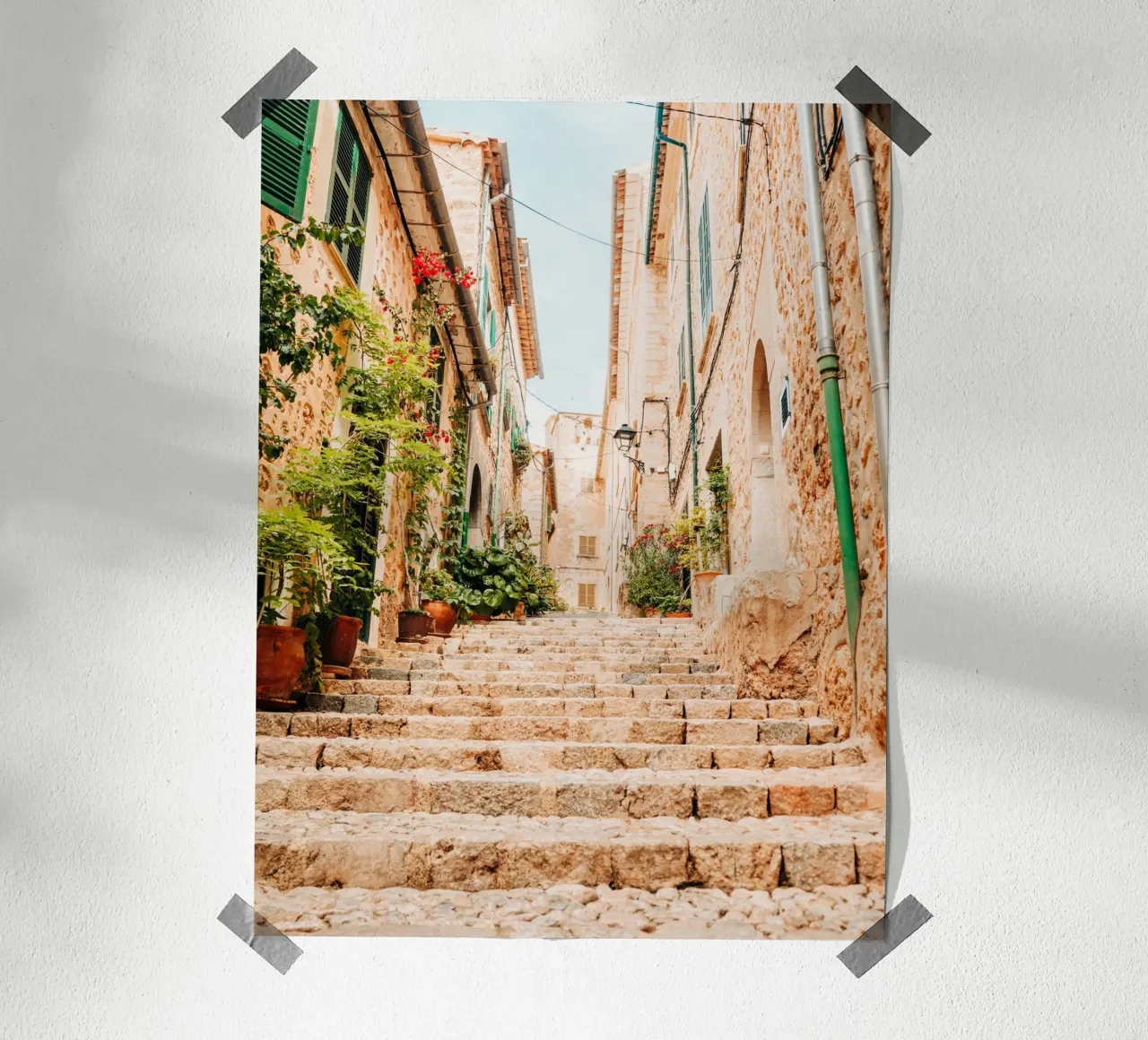Mallorca - Steintreppe mit grünen Pflanzen in Fornalutx Hahnemühle von Bold and Retro