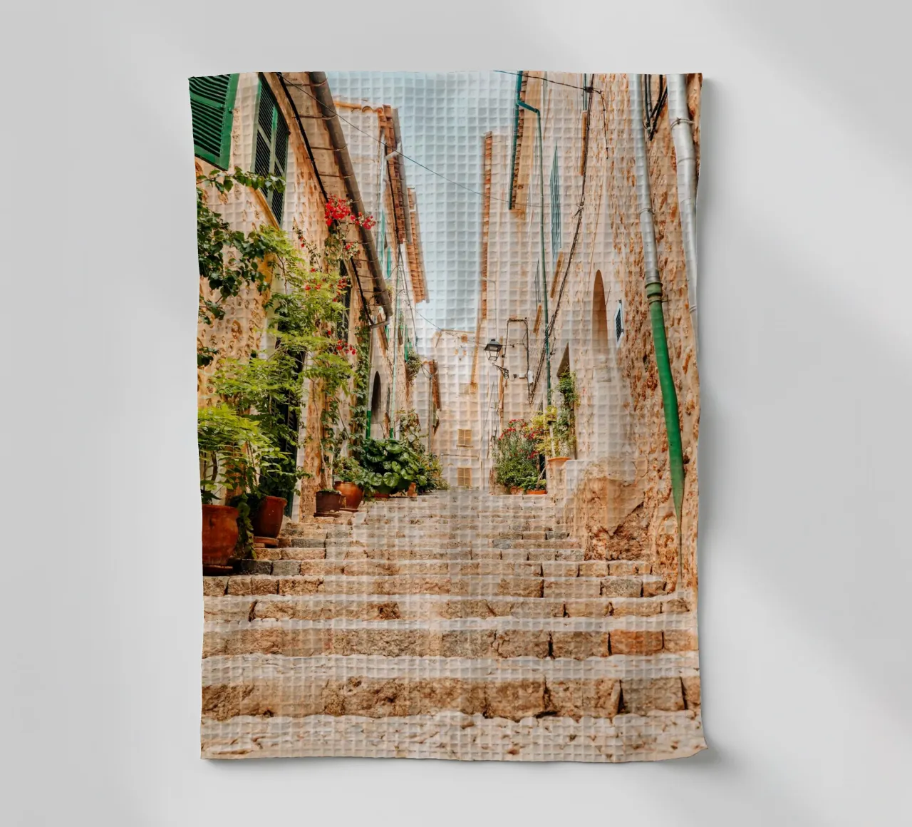 Maiorca - Scala in pietra con piante verdi a Fornalutx canovaccio da cucina da Bold and Retro