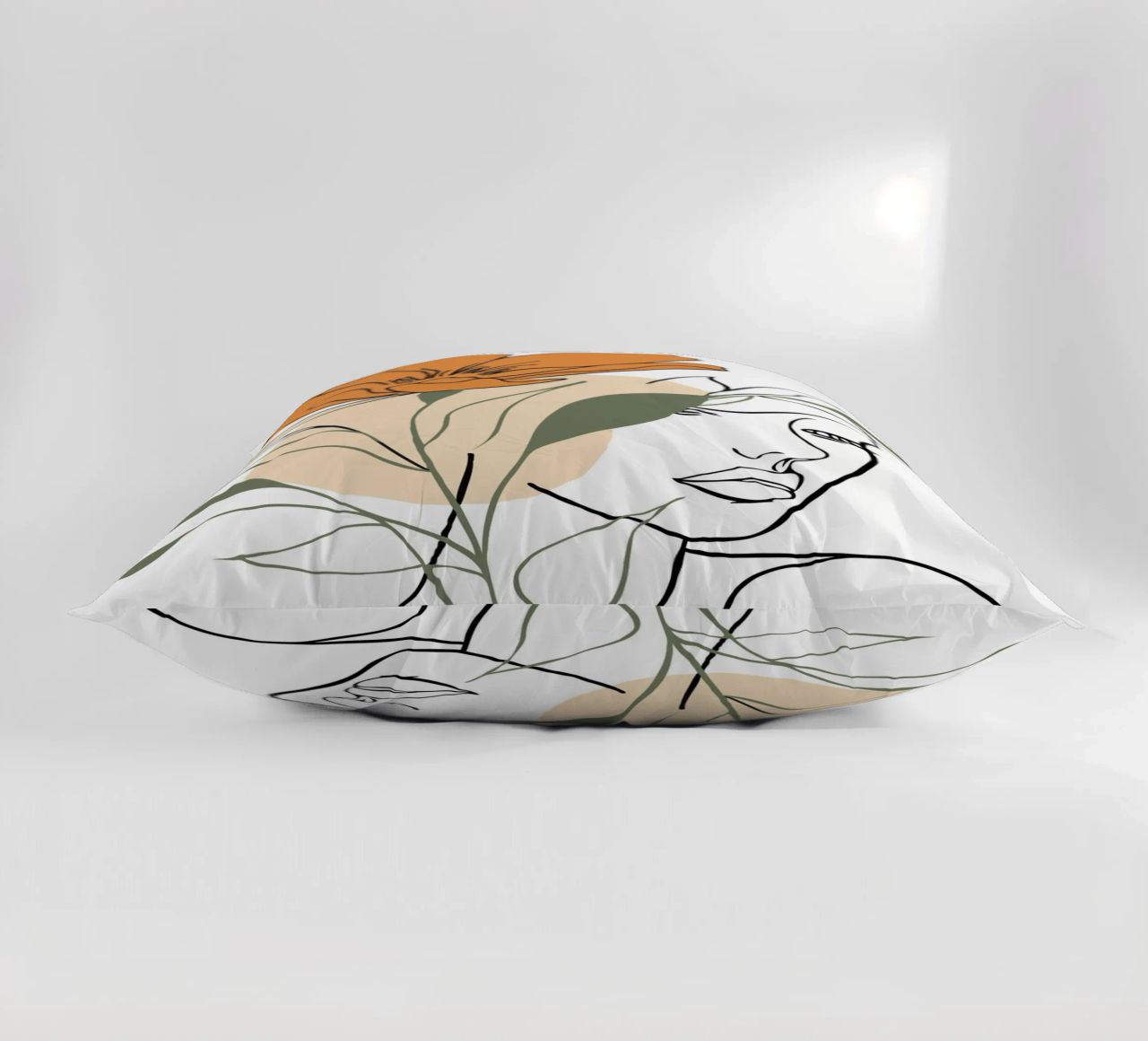 Serene face intertwined with a large orange flower cuscino da LisaArtes