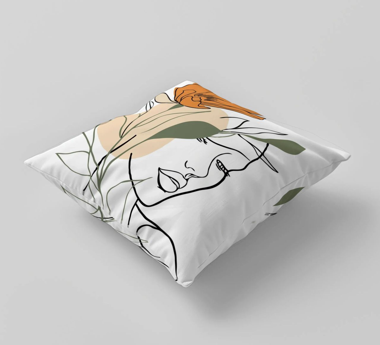 Serene face intertwined with a large orange flower cuscino da LisaArtes