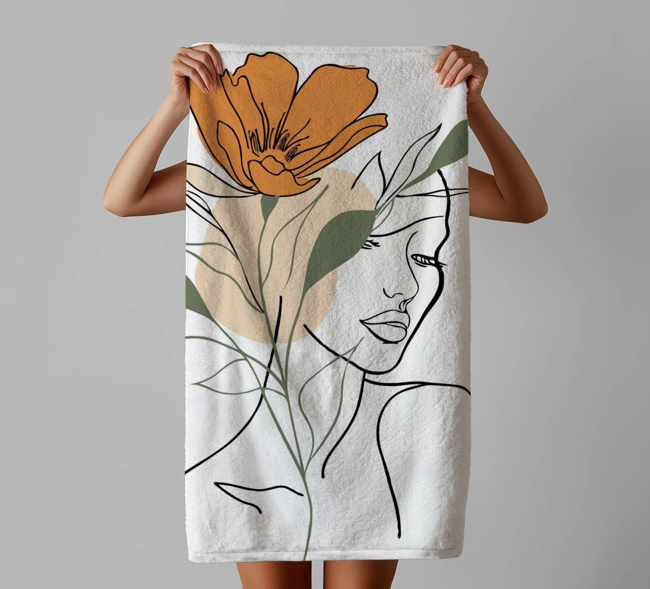Serene face intertwined with a large orange flower asciugamano da bagno da LisaArtes