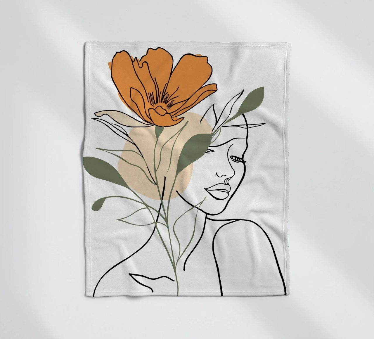 Serene face intertwined with a large orange flower coperta in pile da LisaArtes