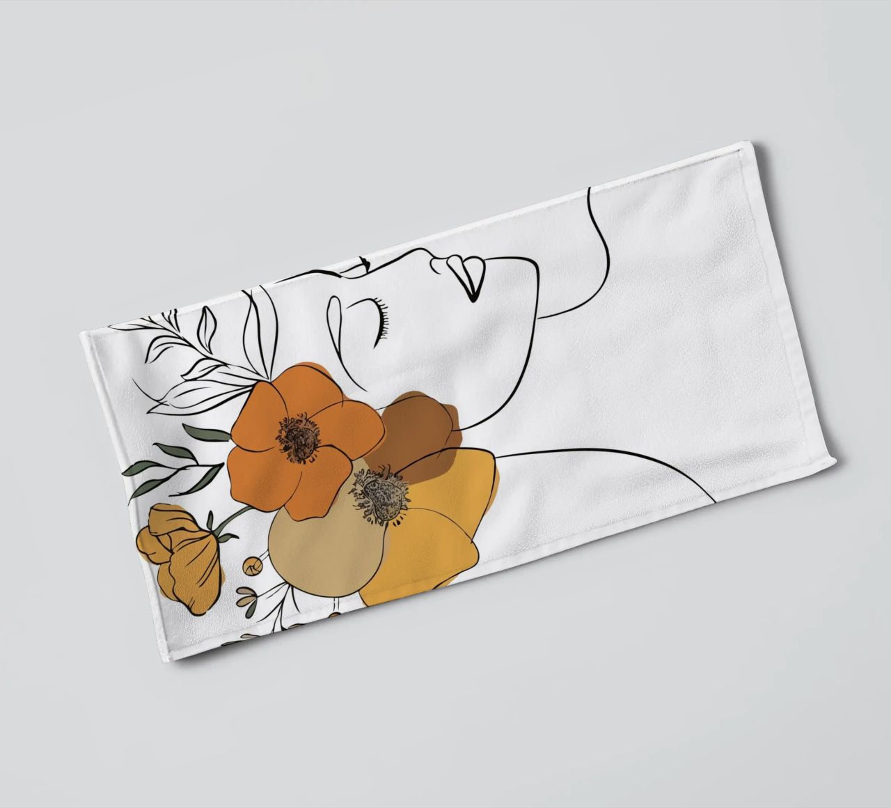 Woman's profile with a serene expression asciugamano da bagno da LisaArtes