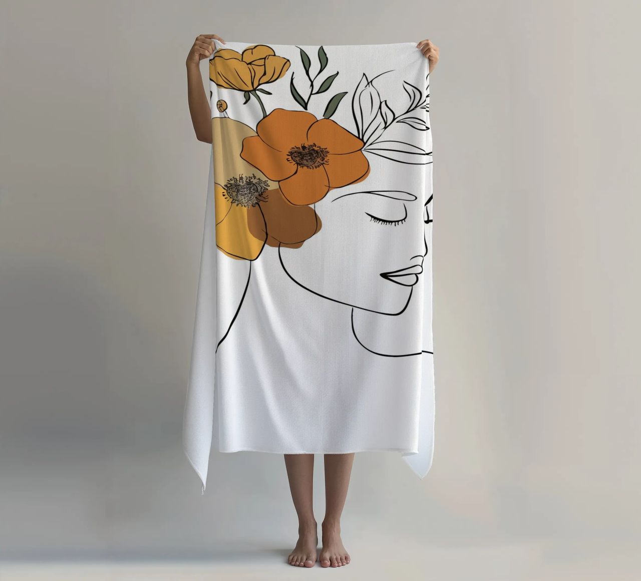 Woman's profile with a serene expression serviette de plage de LisaArtes