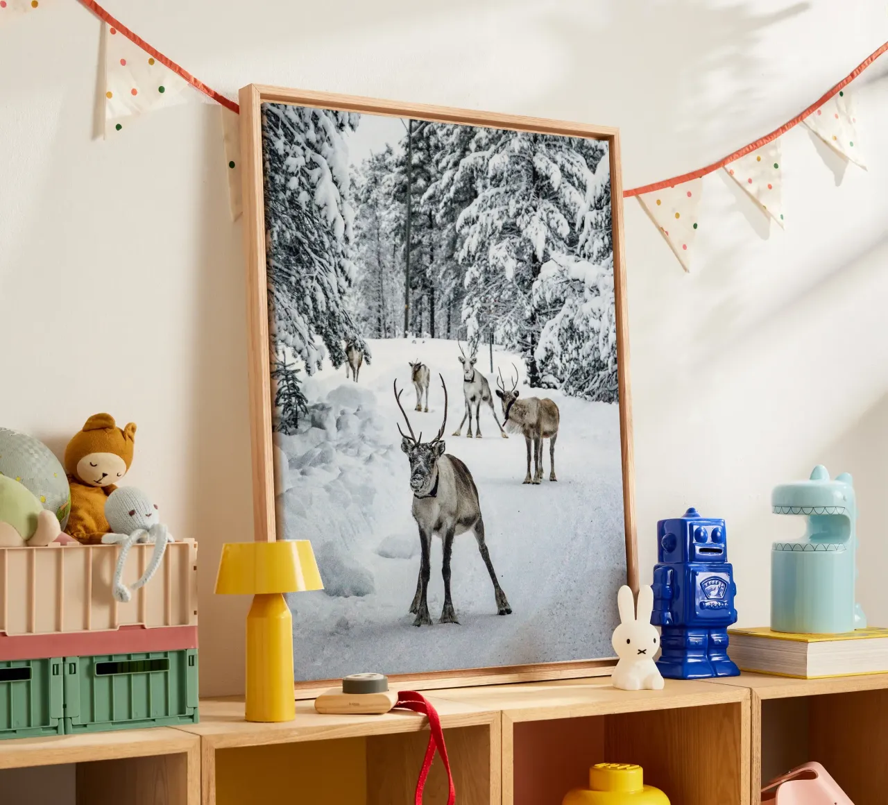 Rendieren in de sneeuw - Winter dierenmotief canvas met Baklijst van Whole©