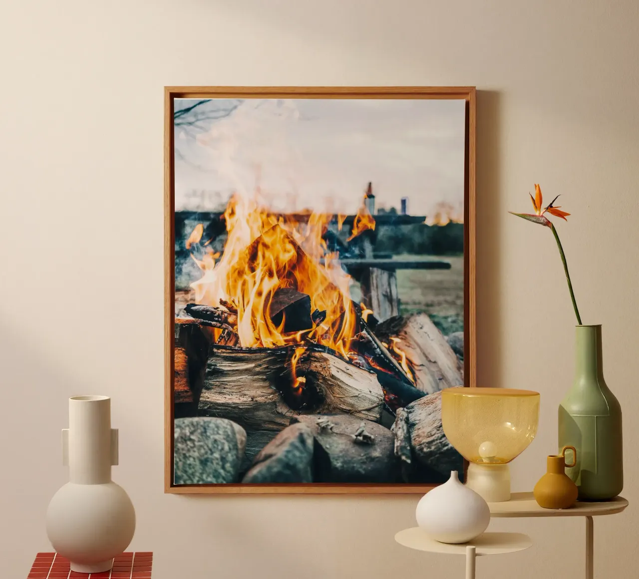Kampvuur in de openlucht - Rustiek natuurmotief canvas met Baklijst van Whole©