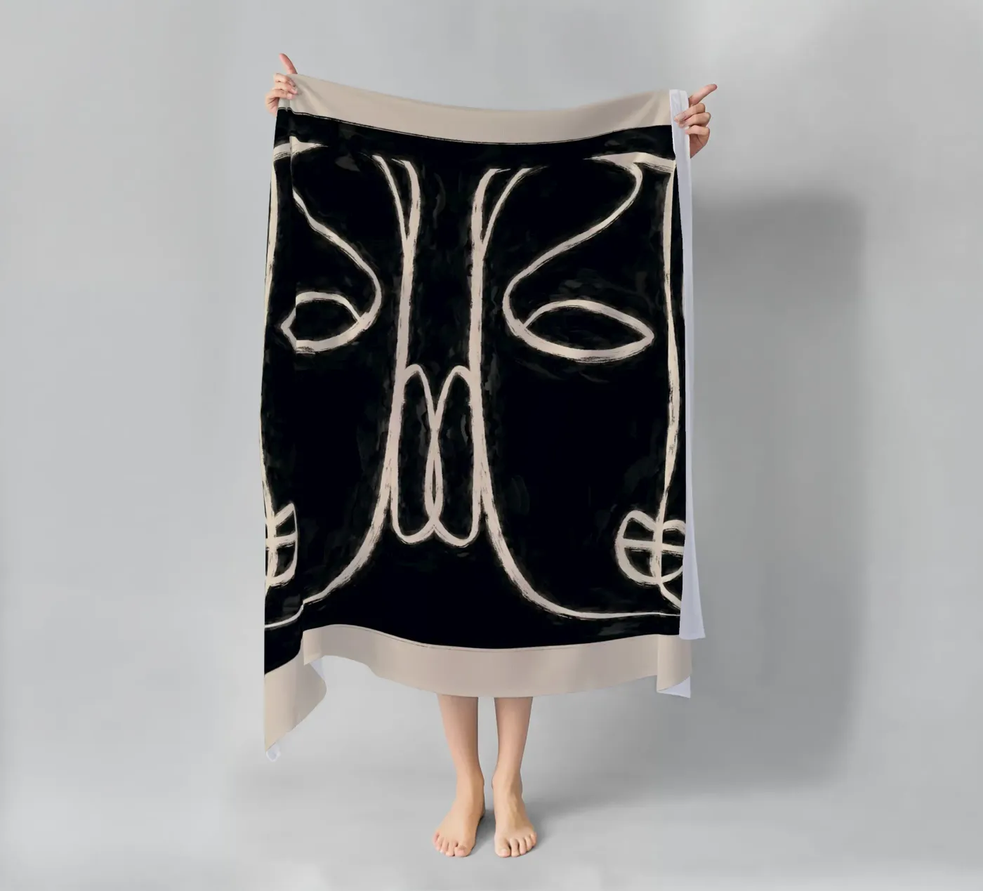 Two Faces Strandtuch von ThingDesign