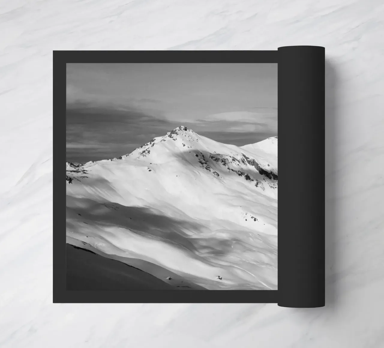 Black and White Alps zerbino da Sebastian Hilgetag