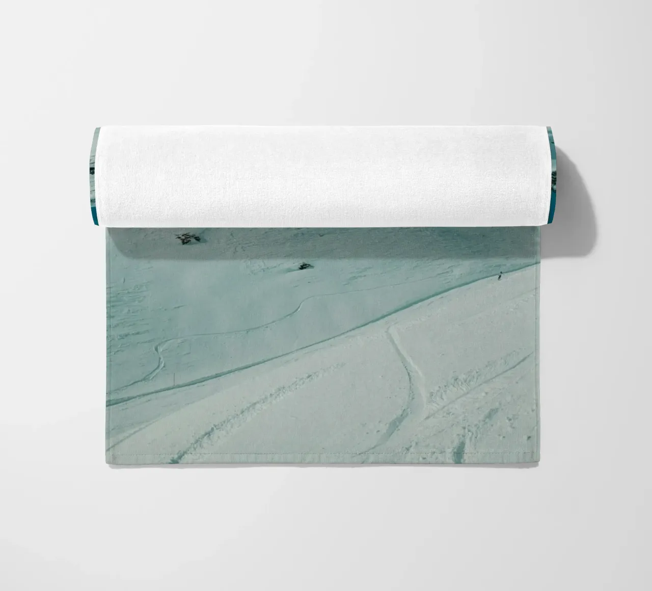Clouds and Snow telo mare da Sebastian Hilgetag