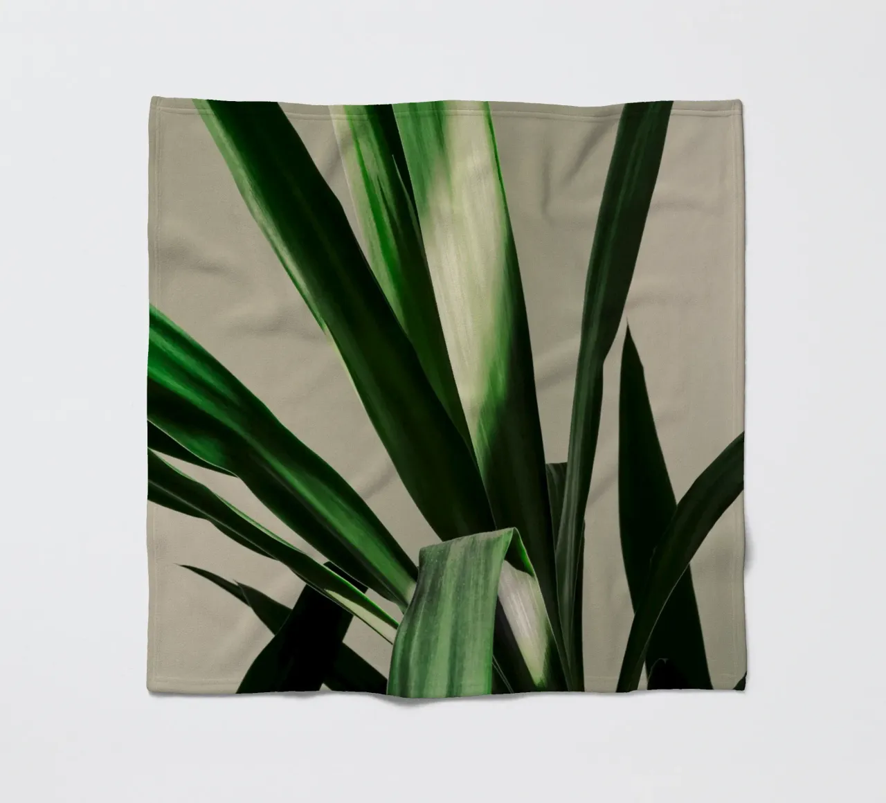 Green Leaves 02 coperta in pile da Sebastian Hilgetag