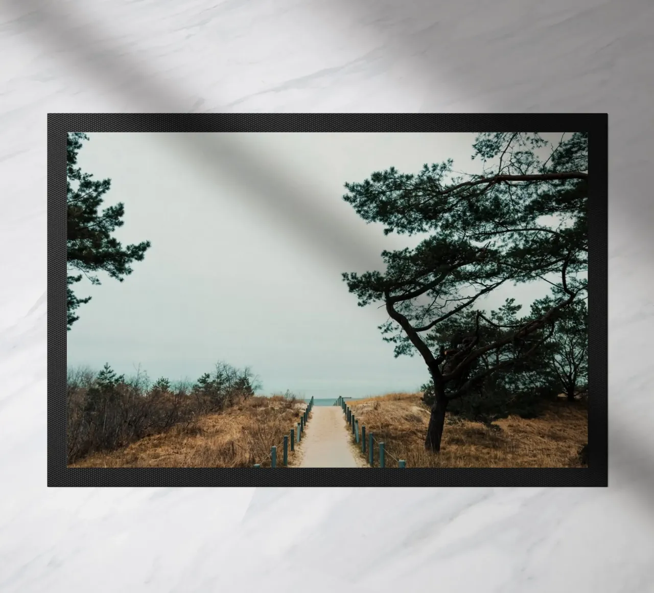 Secluded Beach Path 02 paillasson de Sebastian Hilgetag