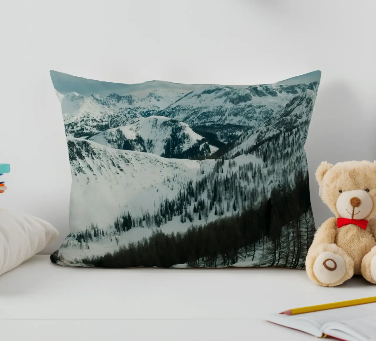 Snowy Alps cuscino da Sebastian Hilgetag