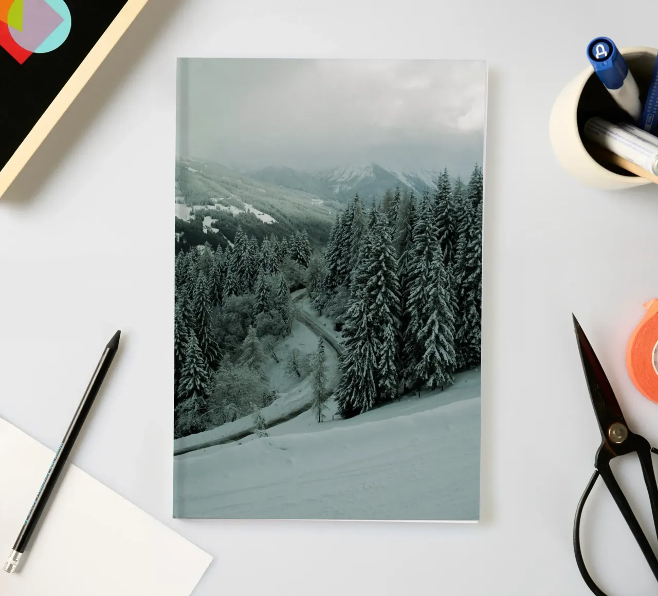 The Path through Winter carnet de notes de Sebastian Hilgetag
