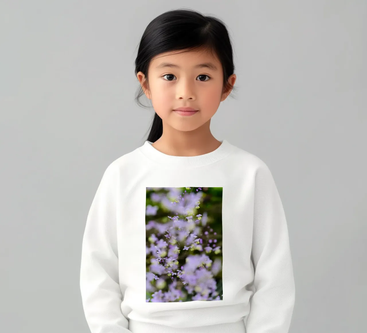 Incantevoli fiori viola selvatici felpa bambino da Curious Collections by Marielle Leenders
