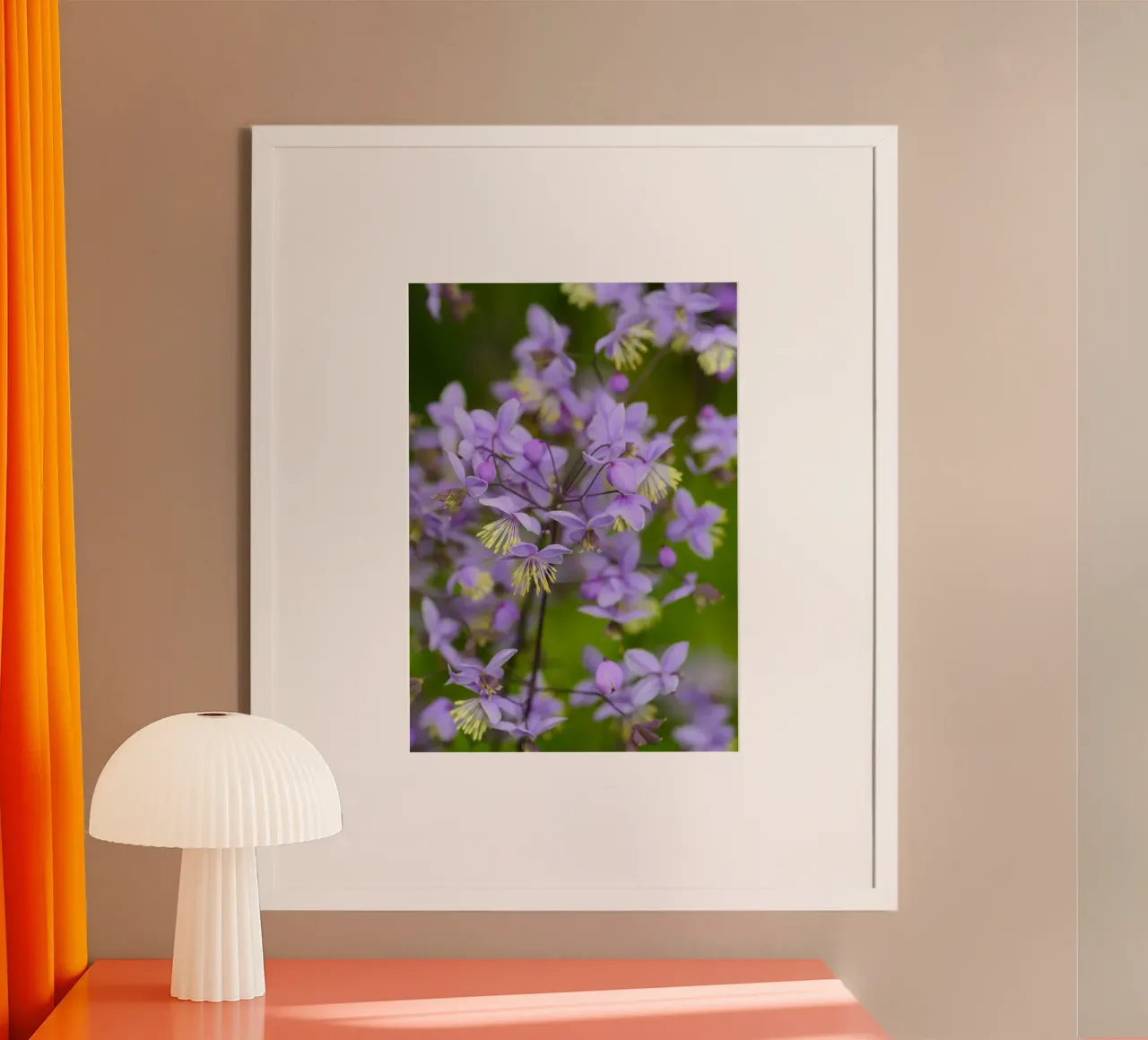 Incantevoli fiori viola selvatici carta hahnemühle da Curious Collections by Marielle Leenders