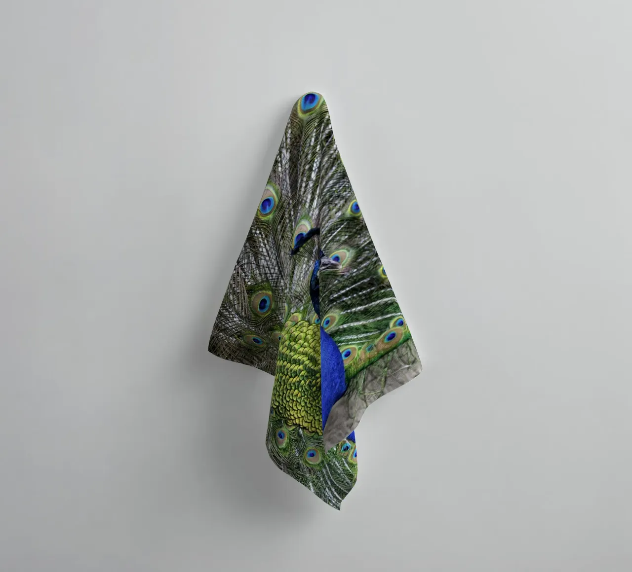 Impressive Peacock – Nature's Majestic Beauty towel by Curious Collections by Marielle Leenders