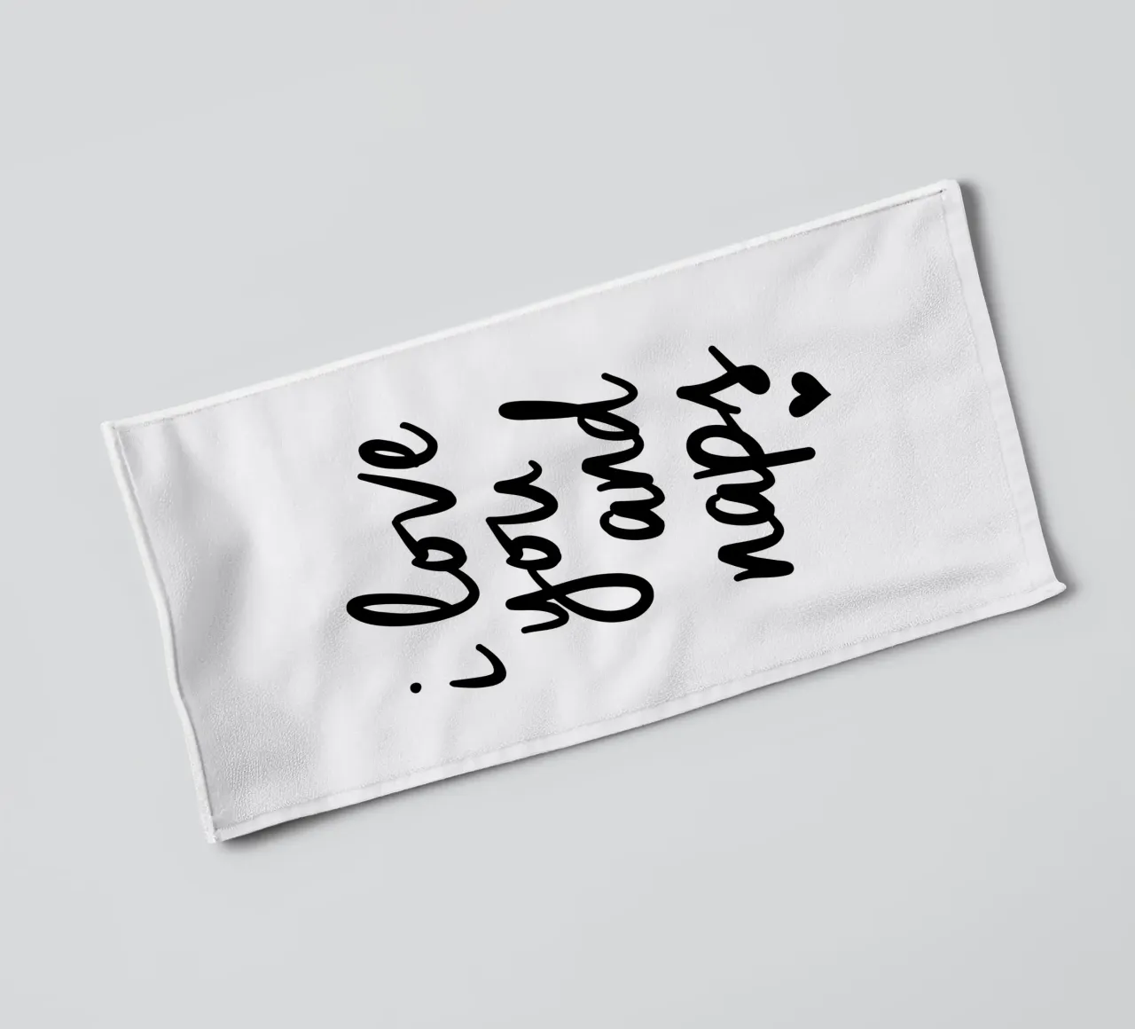 I Love You And Naps Typografie Design in bianco e nero asciugamano da bagno da THE MOTIVATED TYPE