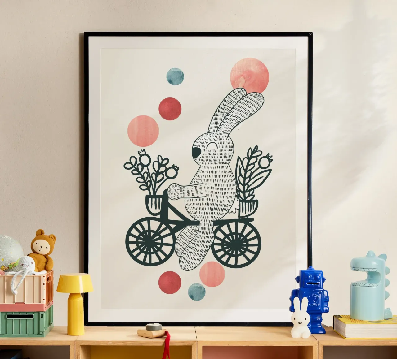 Kleiner Hase fährt Fahrrad poster con telaio in legno da BAINAI KIDS